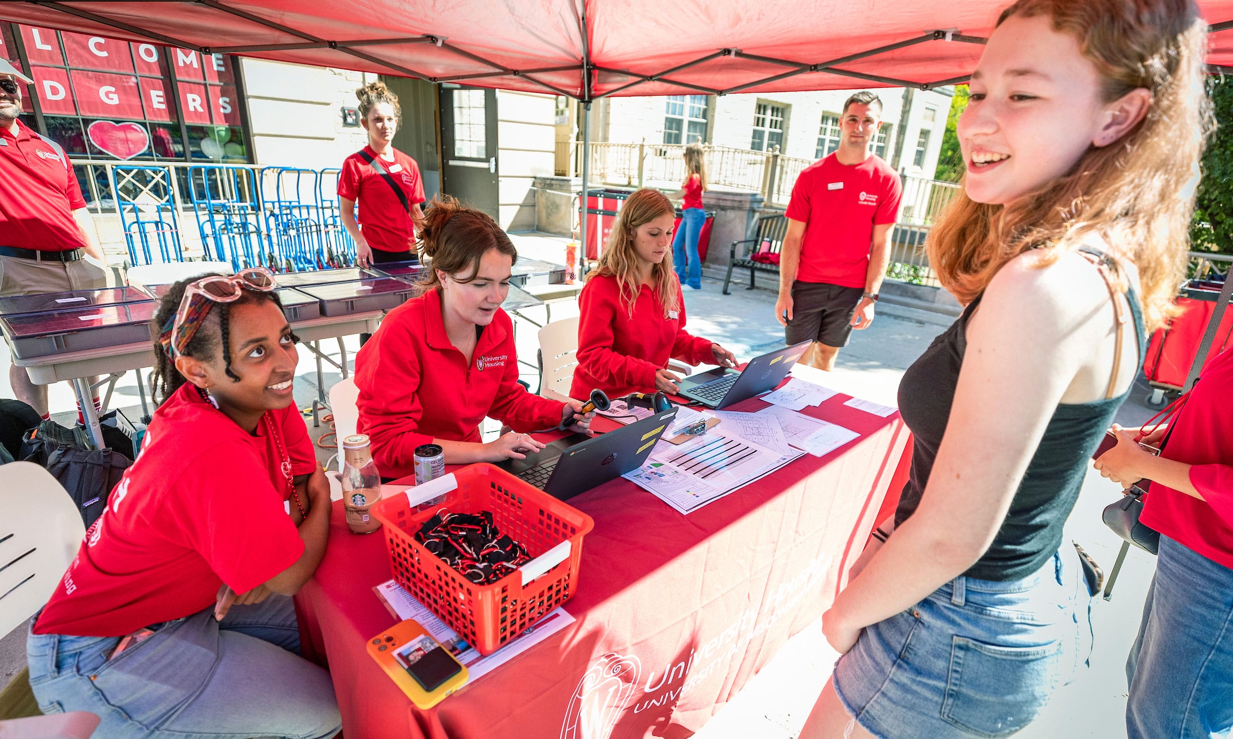 New students talking to Student Housing employees